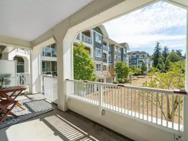 Office / Den Photo of 202 16398 64 Avenue, Surrey, BC