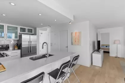 Kitchen Island Photo of 2303 1225 Richards Street, Vancouver, BC