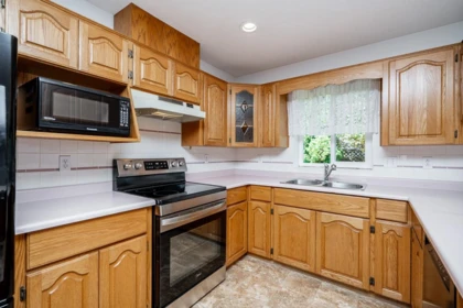 Guest Bathroom Photo of 6128 185b Street, Surrey, BC