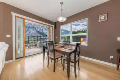 37738 Third Avenue, Squamish, BC, Squamish — Other for sale