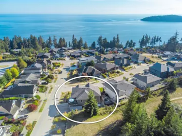 5950 Compass Lane, Sechelt, BC, Sechelt — Single Family Residence for sale