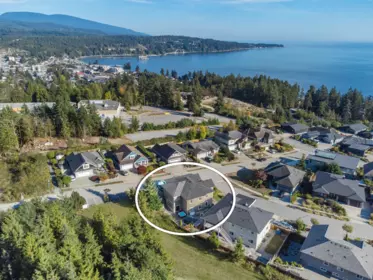 5950 Compass Lane, Sechelt, BC, Sechelt — Single Family Residence for sale