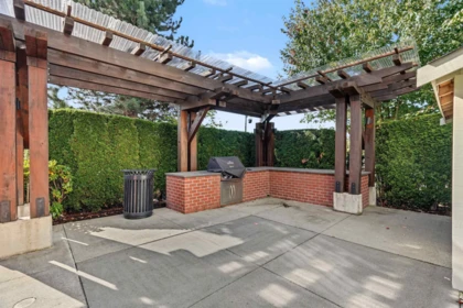 Backyard Photo of 216 15138 34 Avenue, Surrey, BC