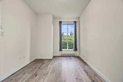 Basement Recreation Room Photo of 216 15138 34 Avenue, Surrey, BC