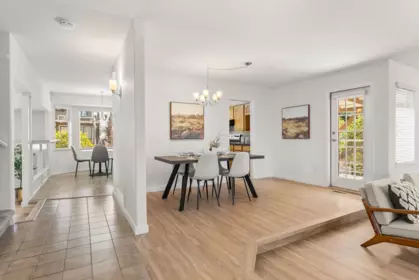 Breakfast Nook Photo of 832 165 Street, Surrey, BC