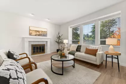 Family Room Photo of 832 165 Street, Surrey, BC
