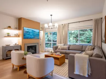 203 4365 Northlands Boulevard, Whistler, BC, Whistler — Apartment/Condo for sale
