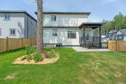 19774 33 Avenue, Langley, BC, Langley — Single Family Residence for sale