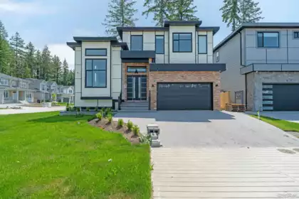 19774 33 Avenue, Langley, BC, Langley — Single Family Residence for sale