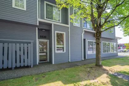 207 5830 176a Street, Surrey, BC, Surrey — Apartment/Condo for sale
