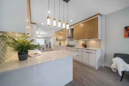 6752 Lakeview Avenue, Burnaby, BC, Burnaby — Half Duplex for sale
