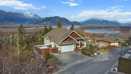 43620 Alameda Drive, Chilliwack, BC, Chilliwack — Single Family Residence for sale