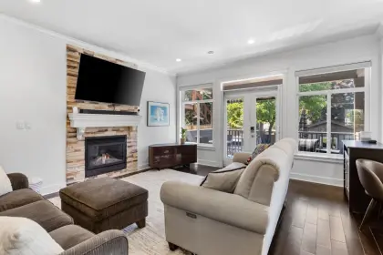 2627 Violet Street, North Vancouver, BC, North vancouver — Single Family Residence for sale