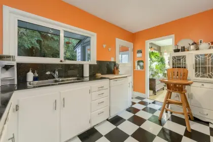 748 Alderson Avenue, Coquitlam, BC, Coquitlam — Single Family Residence for sale