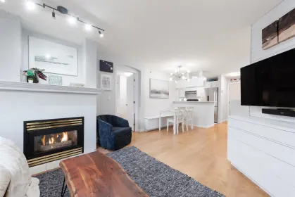 115 5600 Andrews Road, Richmond, BC, Richmond — Apartment/Condo for sale
