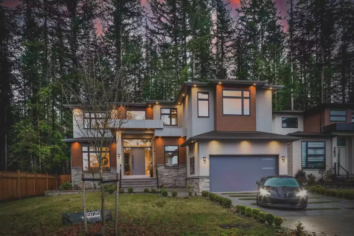 Living Room Photo of 19720 31a Avenue, Langley, BC