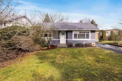 46657 Cedar Avenue, Chilliwack, BC, Chilliwack — Single Family Residence for sale