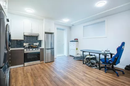 Basement Recreation Room Photo of 6192 Elgin Avenue, Burnaby, BC