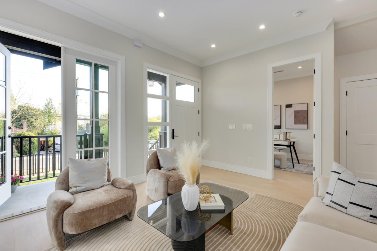 Dining Area Photo of 101 765 Edgar Avenue, Coquitlam, BC