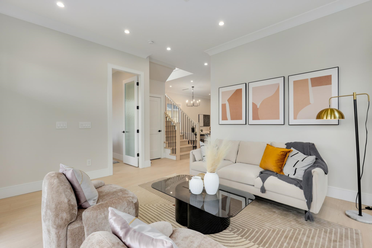 Family Room Photo of 101 765 Edgar Avenue, Coquitlam, BC