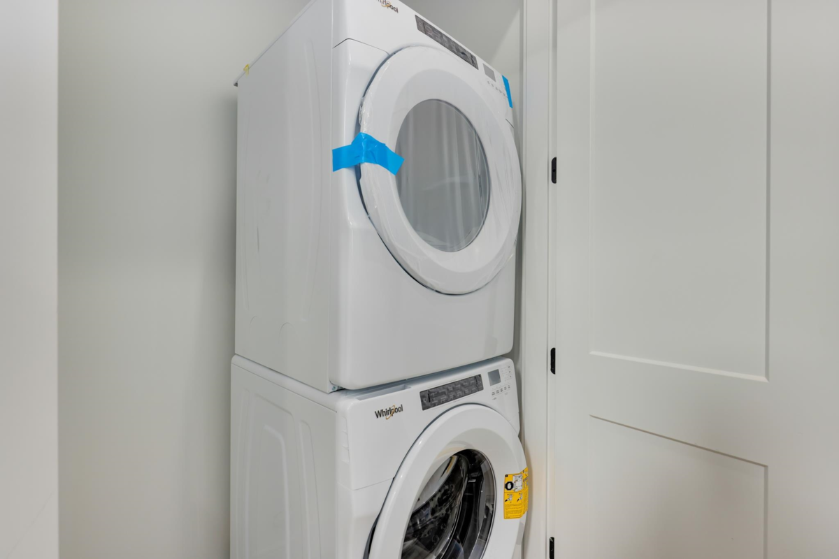 Hallway Photo of 101 765 Edgar Avenue, Coquitlam, BC