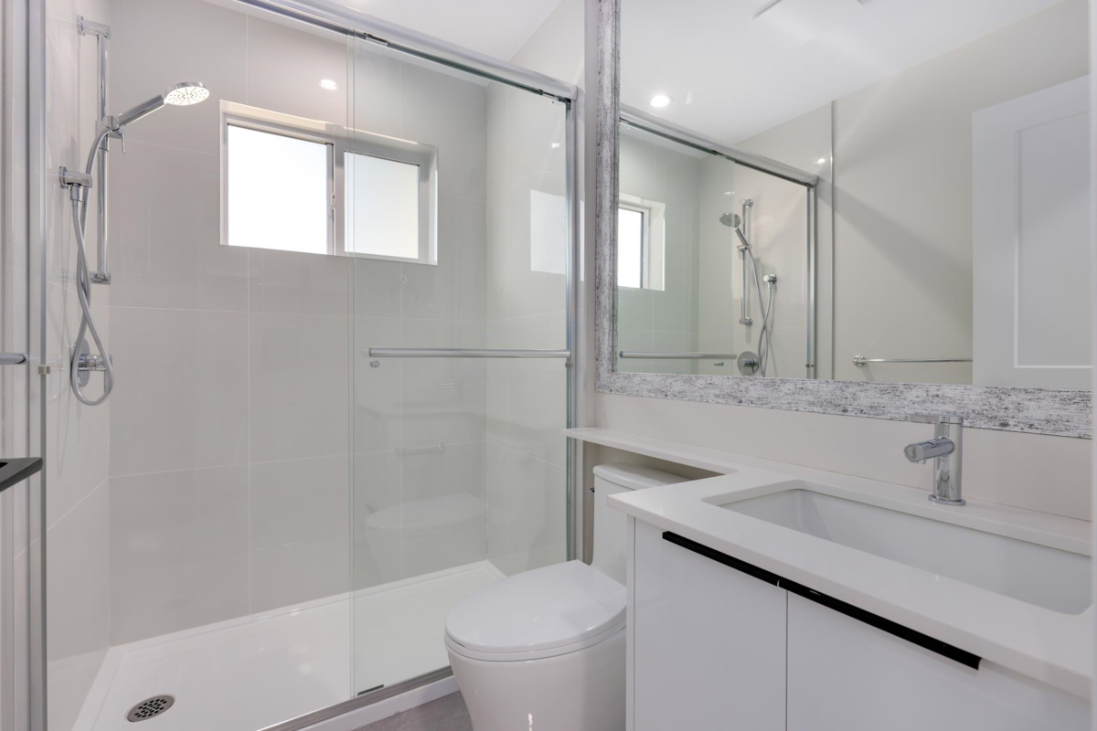 Laundry Room Photo of 101 765 Edgar Avenue, Coquitlam, BC