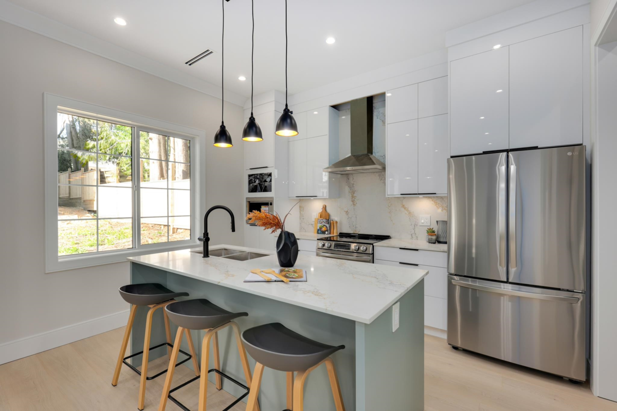 Primary Bedroom Photo of 101 765 Edgar Avenue, Coquitlam, BC