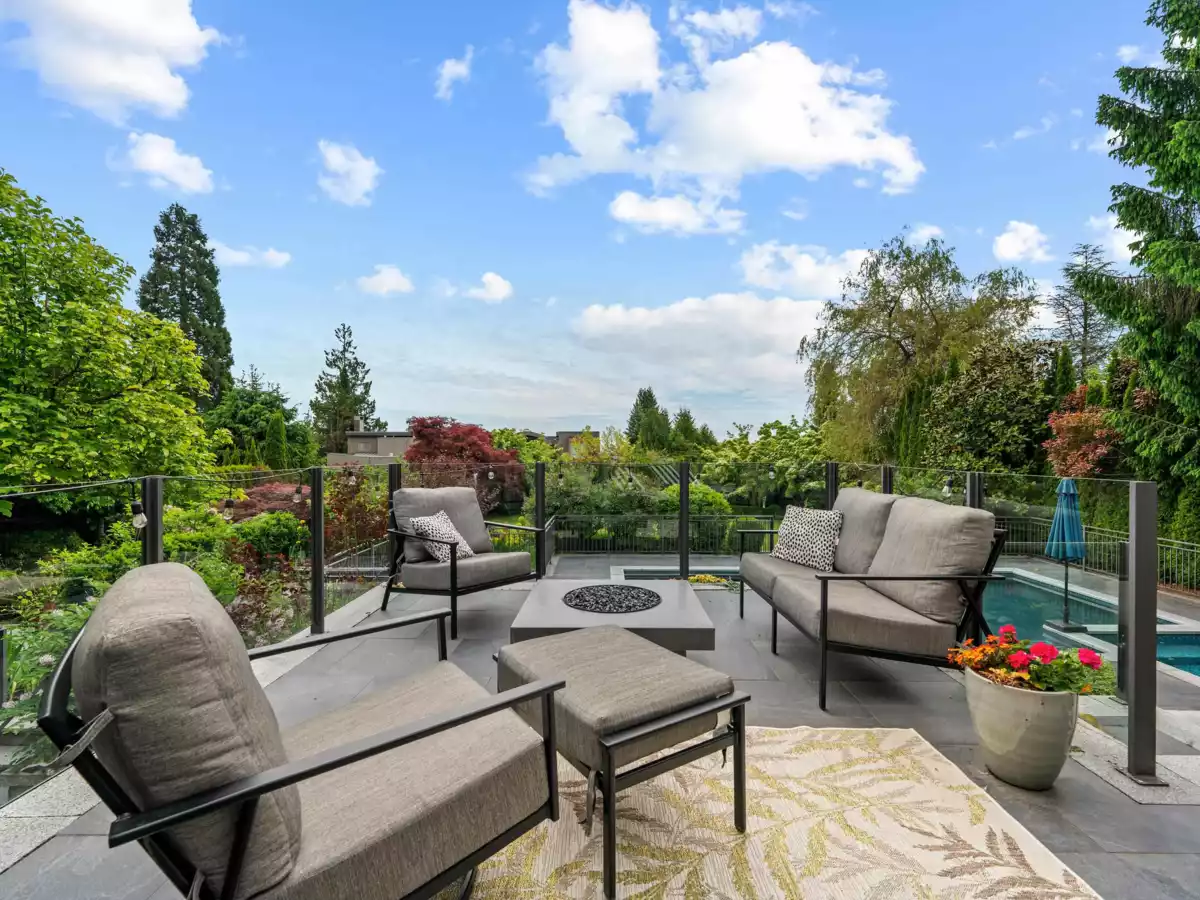 Neighborhood Park Photo Near 1075 Groveland Road, West Vancouver, BC