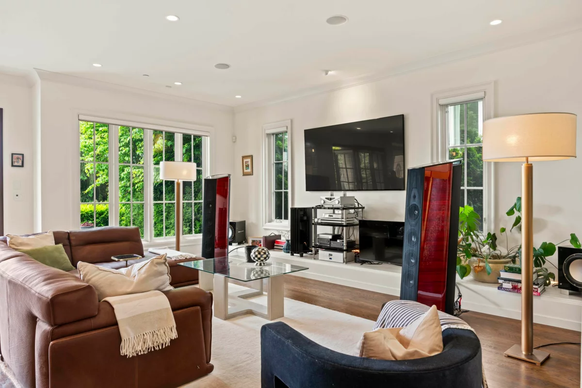 Office / Den Photo of 1075 Groveland Road, West Vancouver, BC