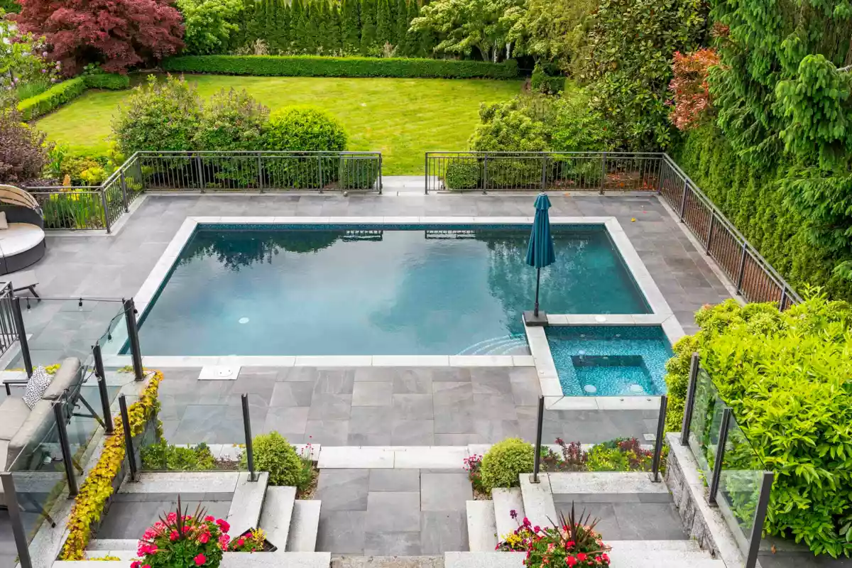 Outdoor Kitchen Photo of 1075 Groveland Road, West Vancouver, BC