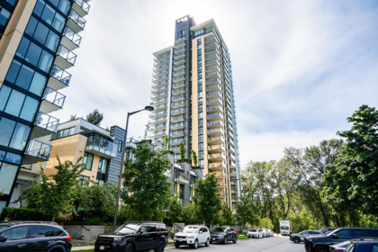 102 1401 Hunter Street, North Vancouver, BC, North Vancouver — Apartment/Condo for sale