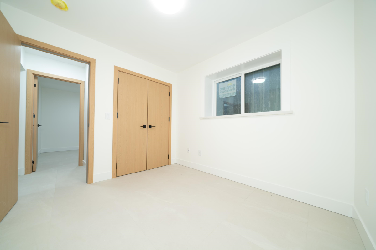 Fitness Center Photo Near 2 5091 Buxton Street, Burnaby, BC