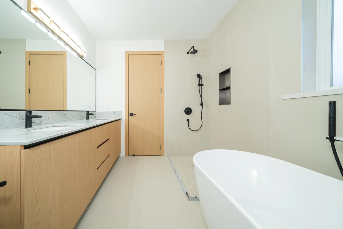 Mudroom Photo of 2 5091 Buxton Street, Burnaby, BC