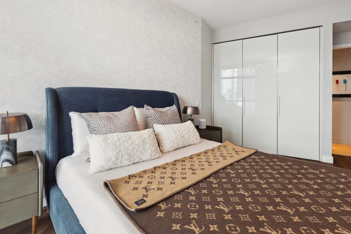 Basement Recreation Room Photo of 3006 838 W Hastings Street, Vancouver, BC