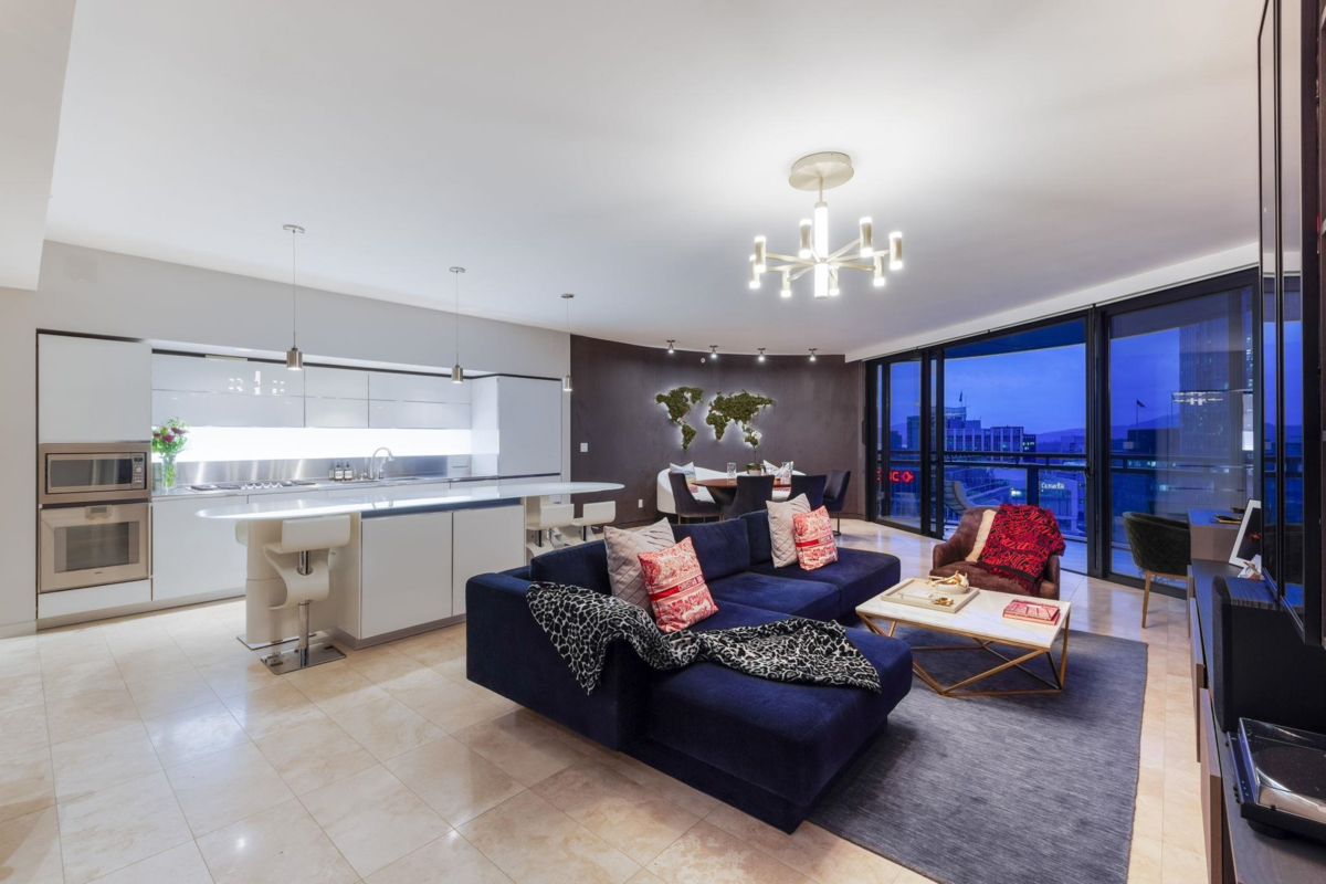 Garage Interior Photo of 3006 838 W Hastings Street, Vancouver, BC