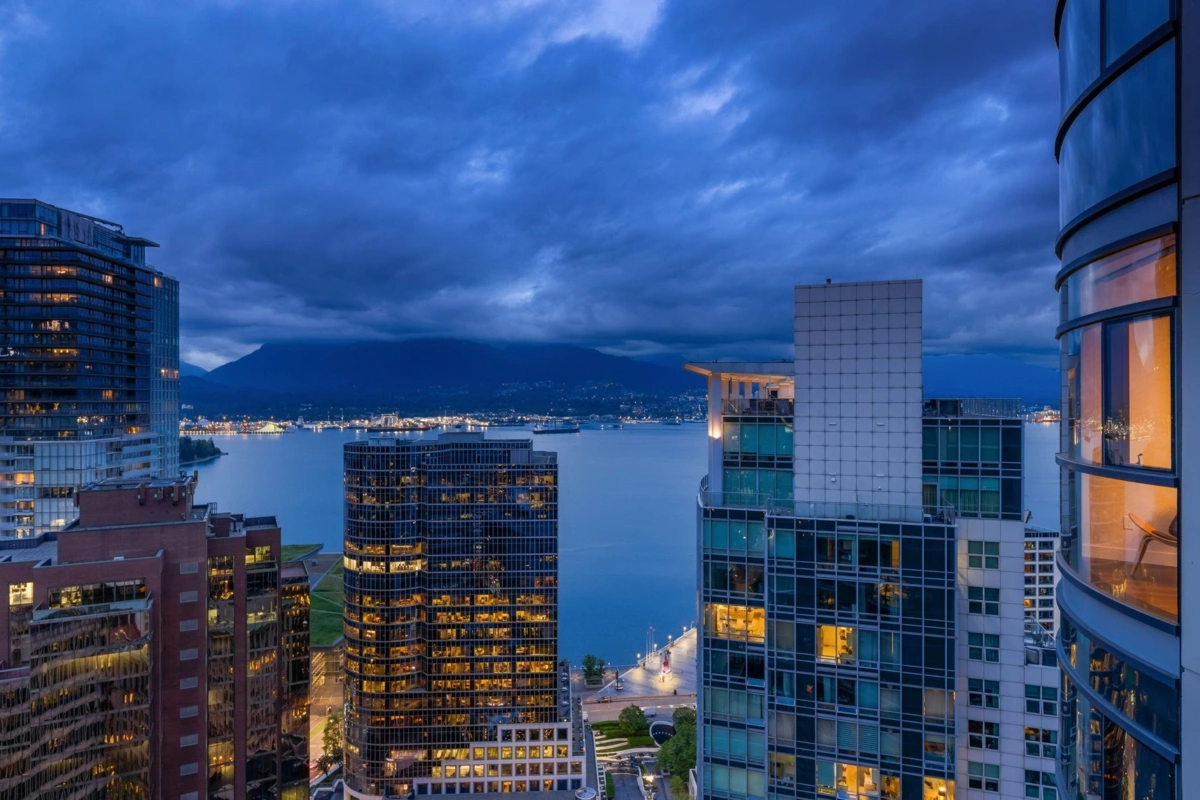 Garden / Landscaping Photo of 3006 838 W Hastings Street, Vancouver, BC