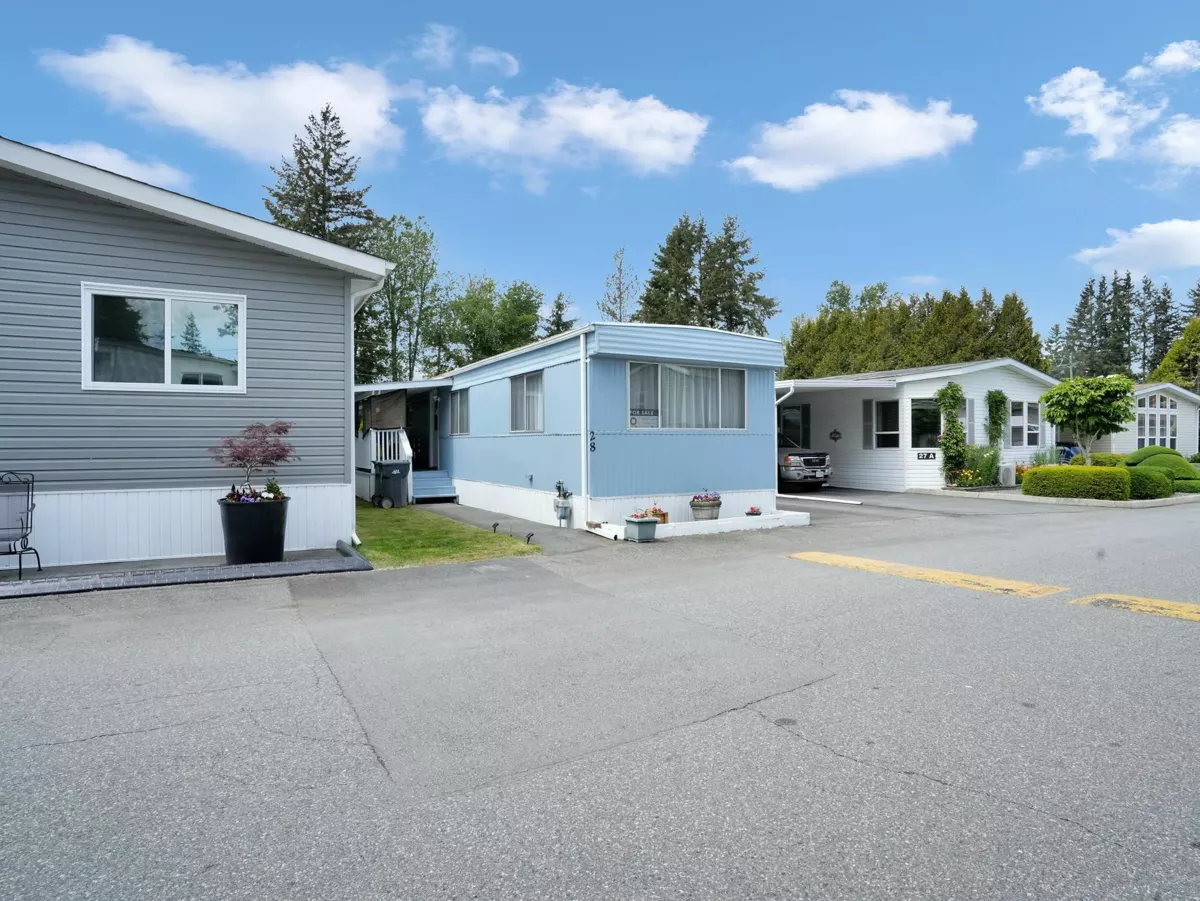 Exterior Rear Photo of 28 24330 Fraser Highway, Langley, BC
