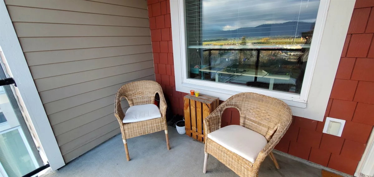 Hallway Photo of 409 2242 Whatcom Road, Abbotsford, BC