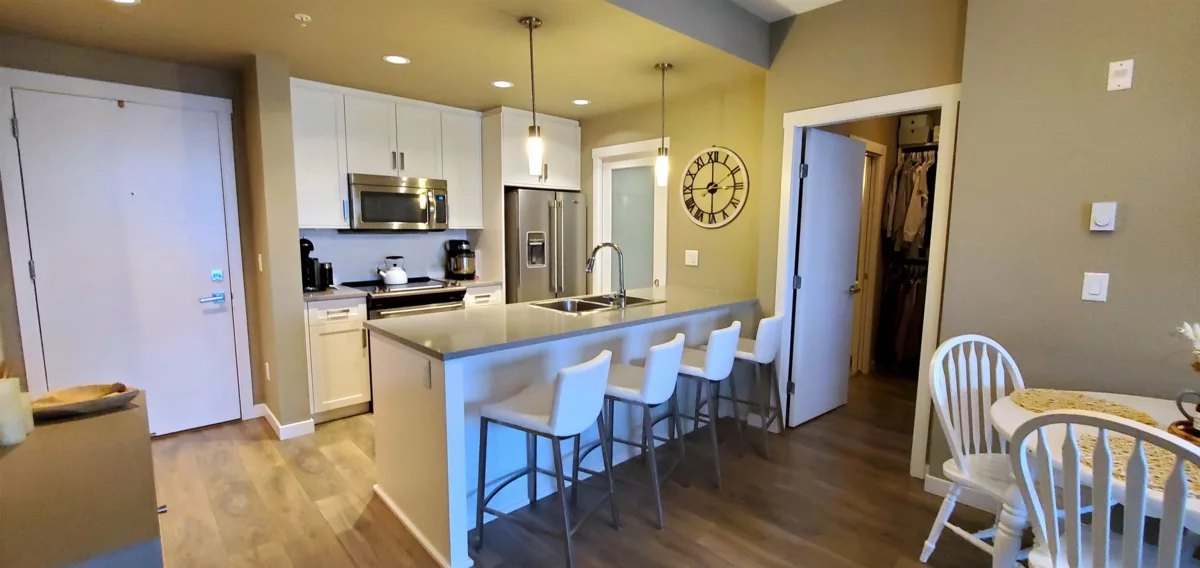 Kitchen Island Photo of 409 2242 Whatcom Road, Abbotsford, BC