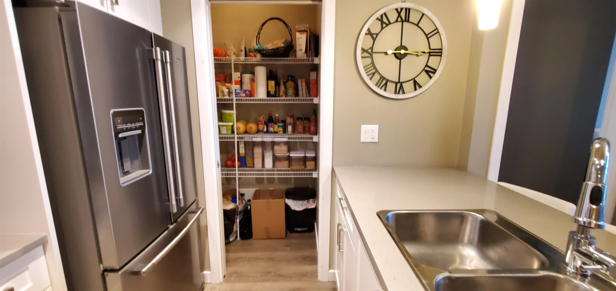 Primary Bedroom Photo of 409 2242 Whatcom Road, Abbotsford, BC