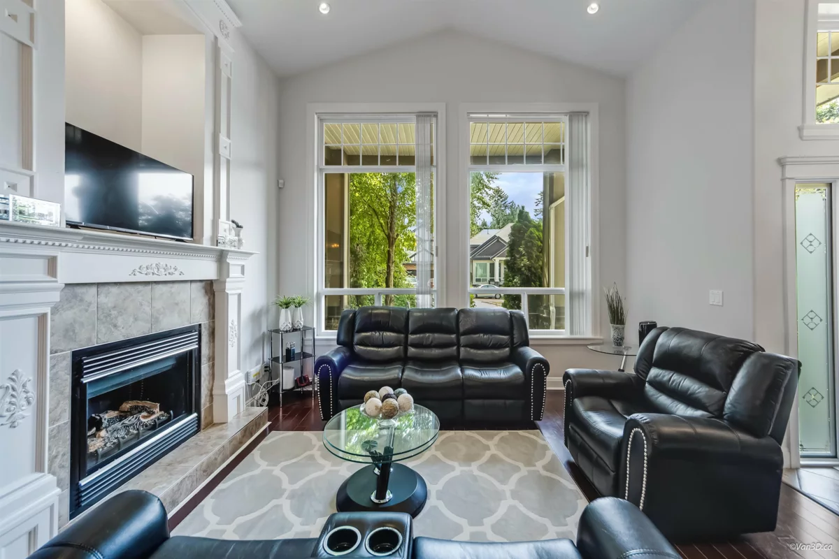 Family Room Photo of 7506 143c Street, Surrey, BC