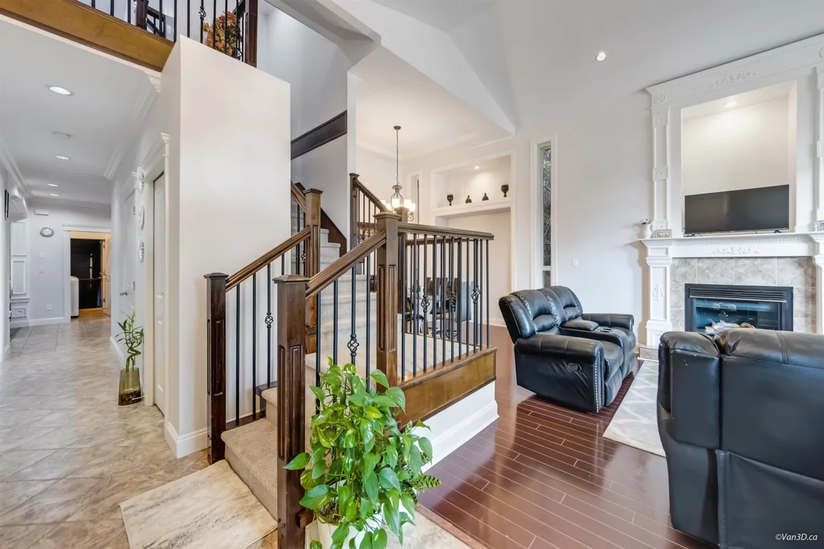 Kitchen Photo of 7506 143c Street, Surrey, BC