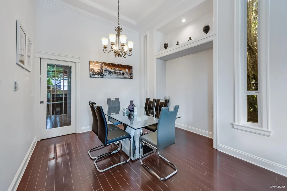 Primary Bathroom Photo of 7506 143c Street, Surrey, BC