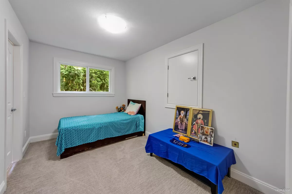 Staircase Photo of 7506 143c Street, Surrey, BC