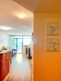 1202 2733 Chandlery Place, Vancouver, BC, Vancouver — Apartment/Condo for sale