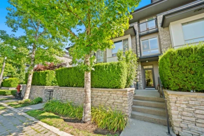 104 7428 Byrnepark Walk, Burnaby, BC, Burnaby — Townhouse for sale