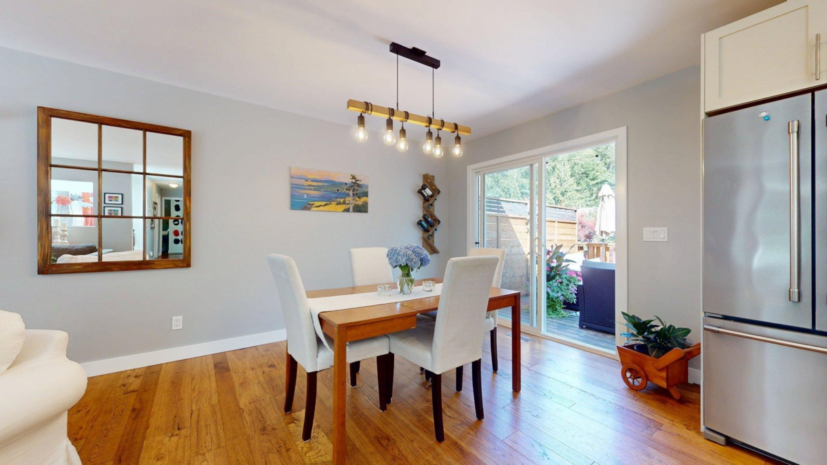 Kitchen Photo of 38549 Westway Avenue, Squamish, BC