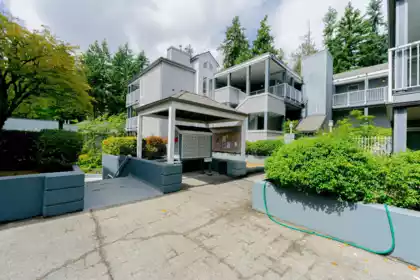 Staircase Photo of 21 7345 Sandborne Avenue, Burnaby, BC