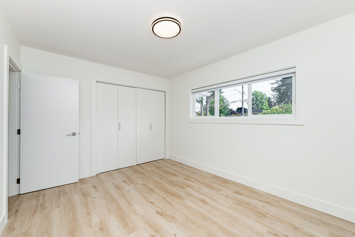 Guest Bathroom Photo of 1741 Salisbury Avenue, Port Coquitlam, BC
