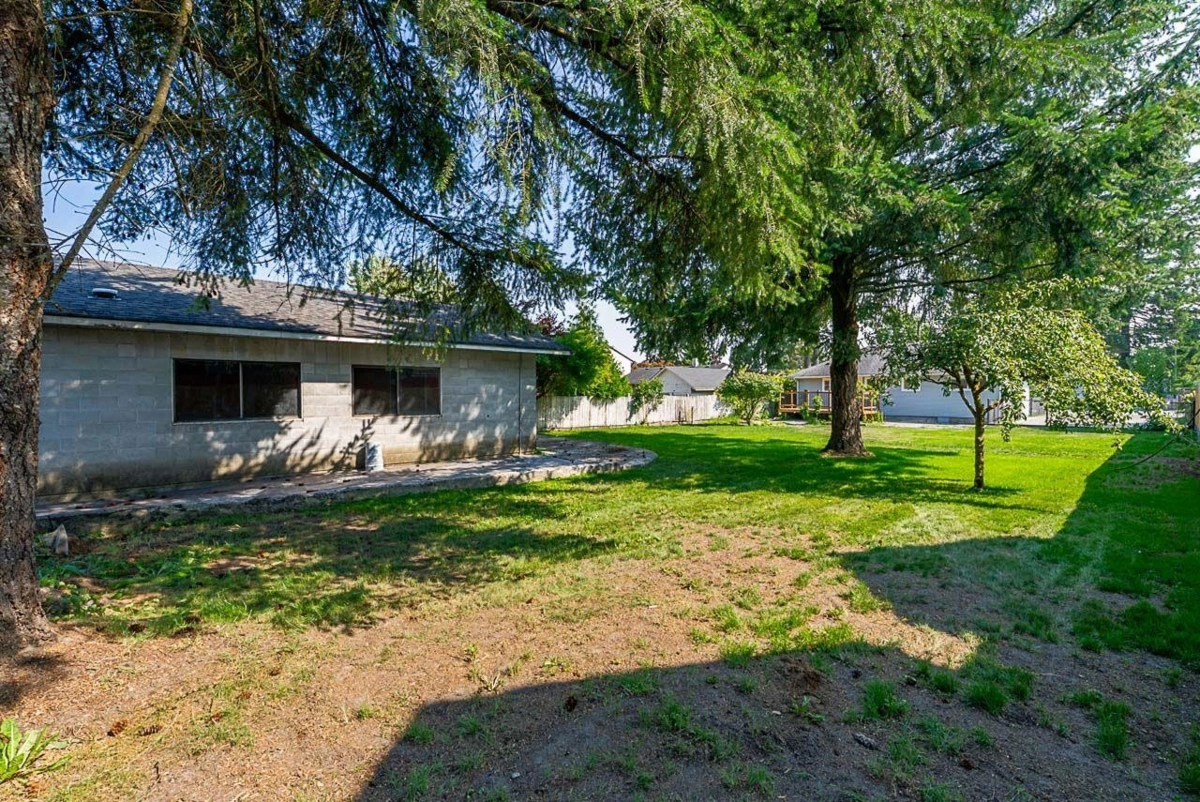 Laundry Room Photo of 1741 Salisbury Avenue, Port Coquitlam, BC